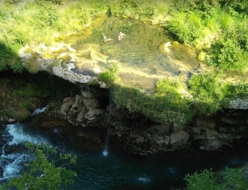 Les Barons De Guers Villa Castelnau-de-Guers Ngoại thất bức ảnh